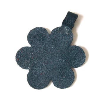 Pendentive  flower jewelry black